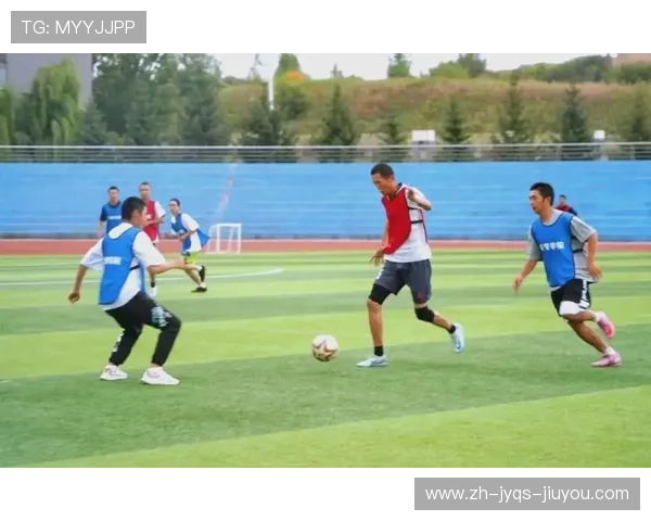 足球比赛中的集体协作与技术配合